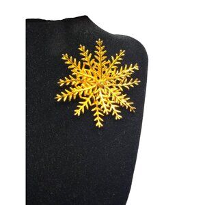 Large Signed Coro Gold Tone Snowflake Brooch   3" Layered Winter Design